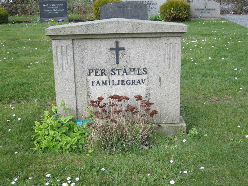 Grave number: 2 6    63