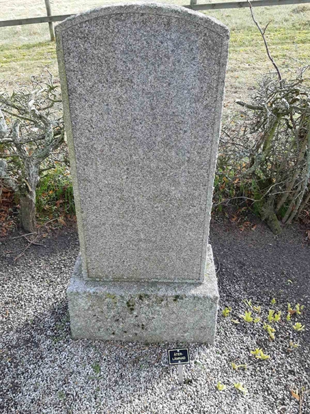 Grave number: SI G   143, 144, 145, 146