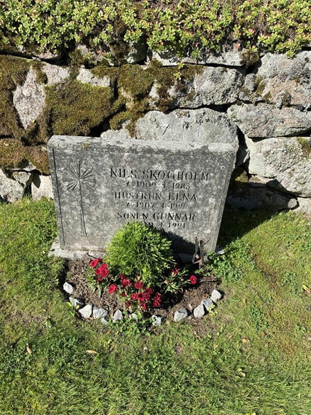 Grave number: 1 GaKy Kv09    41-43