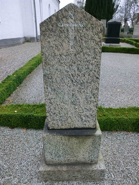 Grave number: ÄS 03    008