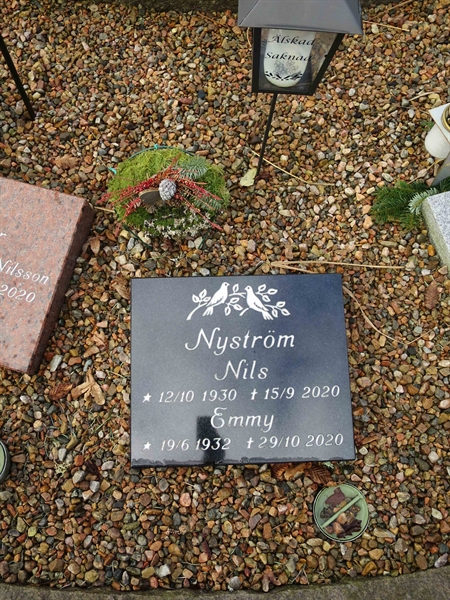 Grave number: HNB IV    73