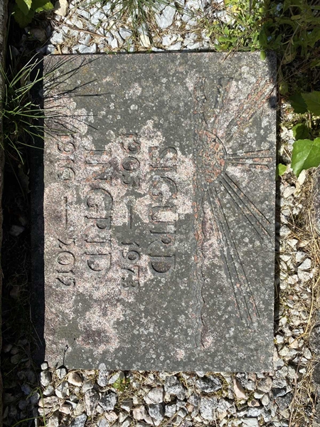 Hautatunnus: 1 11     48, 49