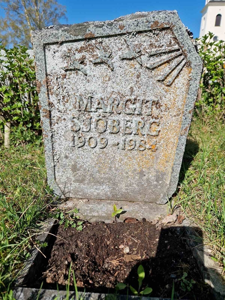 Grave number: 501 15 2883