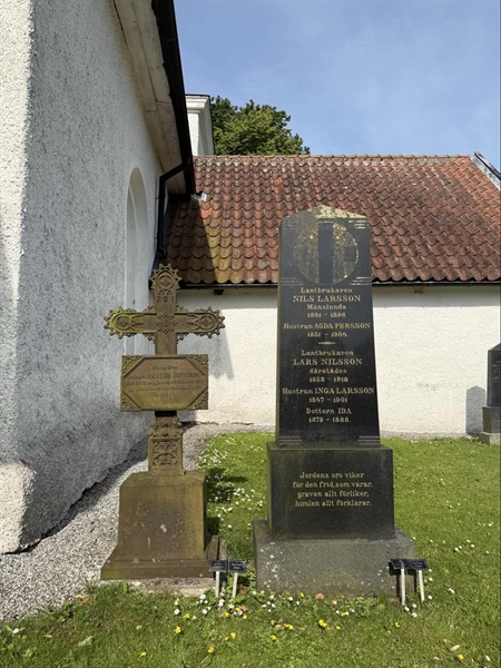 Grave number: FÅ A 166, 167