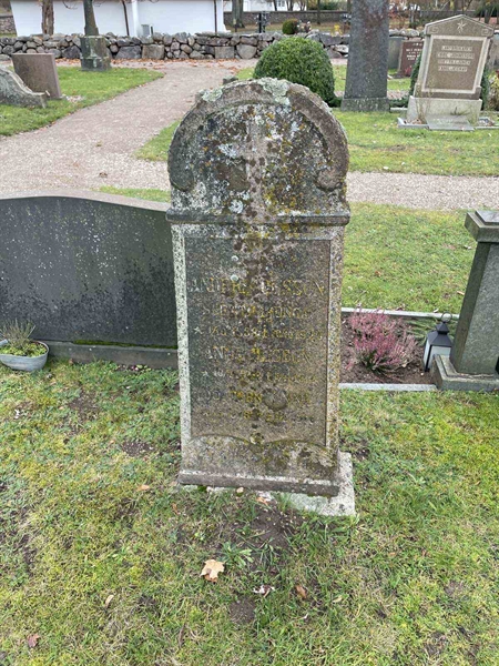 Grave number: VV F    29