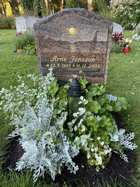 Gravnummer: 1 NA   162