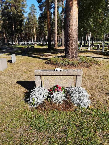 Hautatunnus: VLM 01    14:1-4