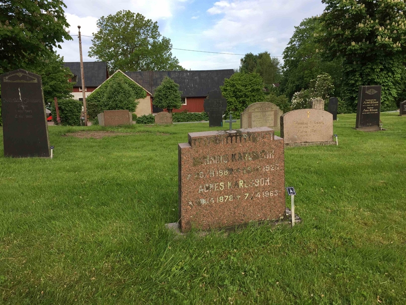 Grave number: ÖKK 1   125, 213