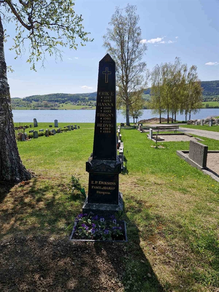 Grave number: 501 18 3319-3322