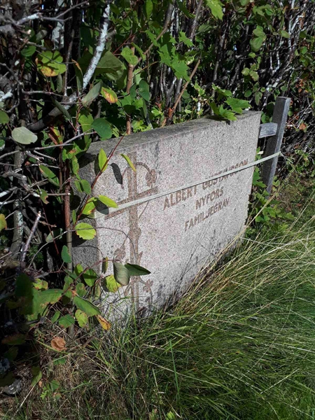 Grave number: NK F B   152