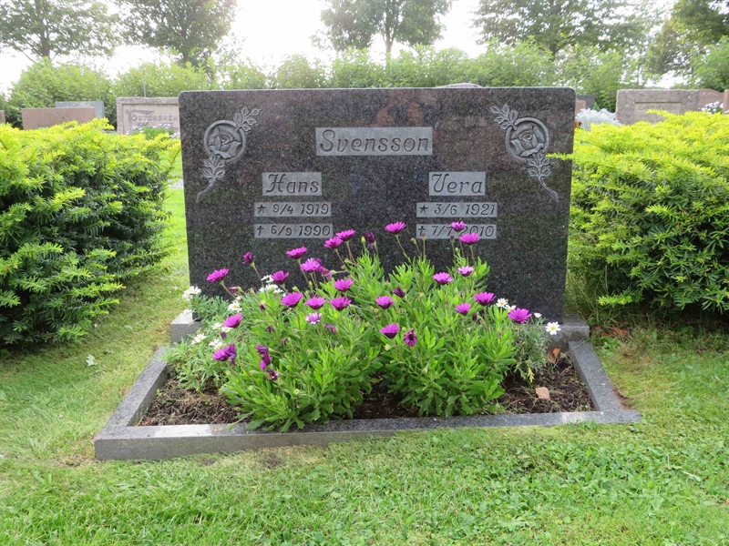 Grave number: 1 01   30