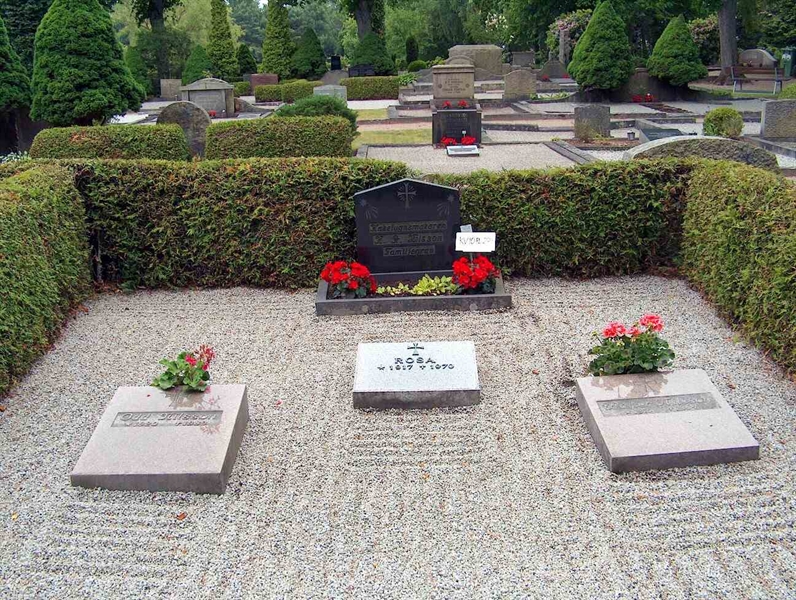 Grave number: HÖB 10   274