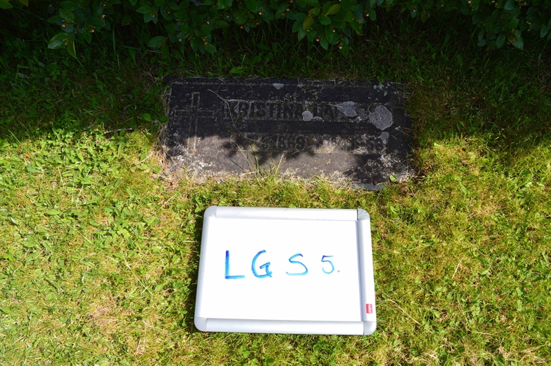 Grave number: LG S     5