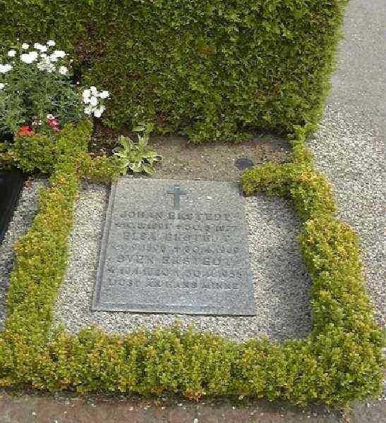 Grave number: NK Urn s    16
