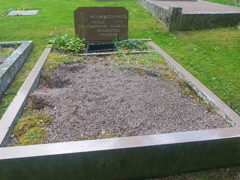 Grave number: 04 40350