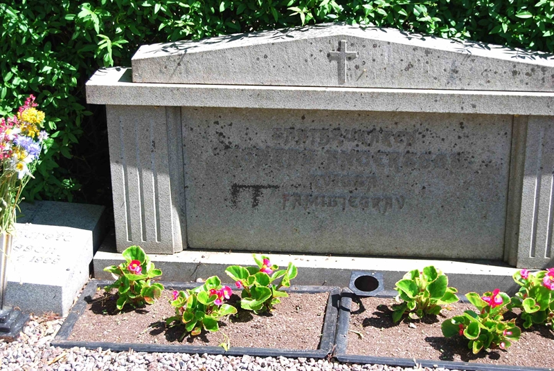 Hautatunnus: 1 5 175-177