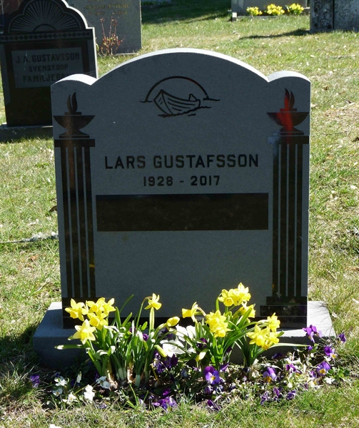 Grave number: JÄ 1   51