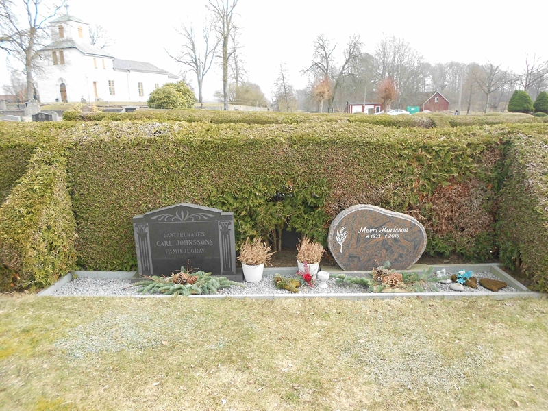 Grave number: V 15    41