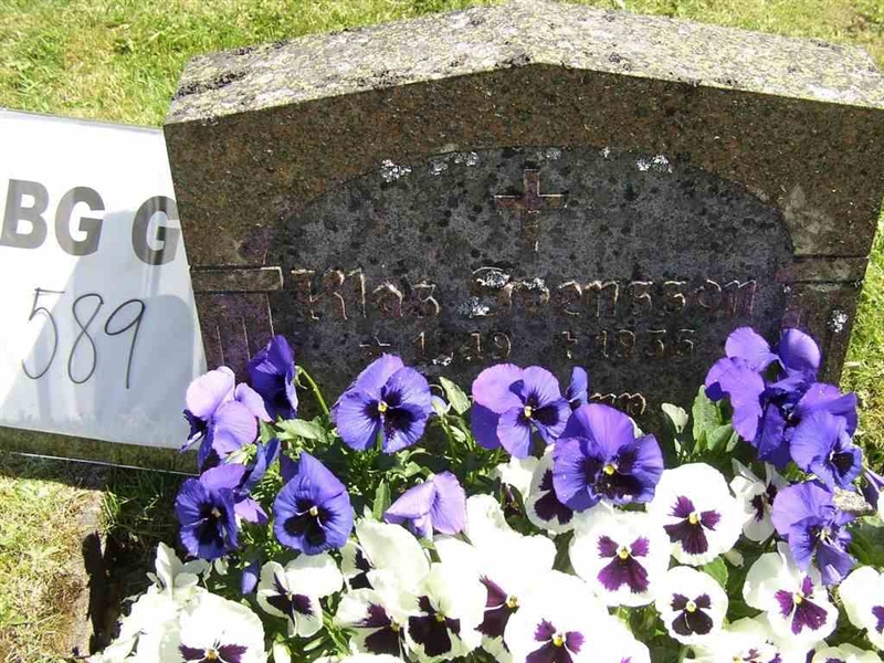 Grave number: Br G   589