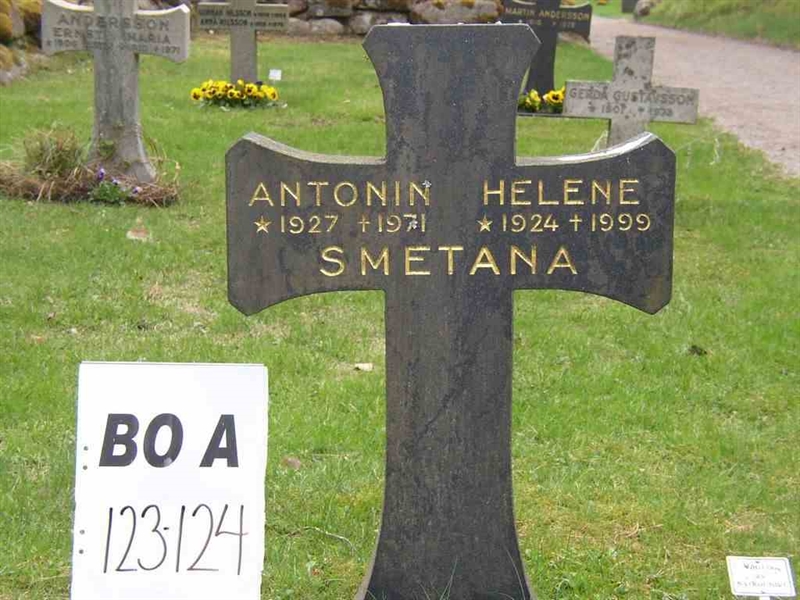 Hautatunnus: BO A 123-124