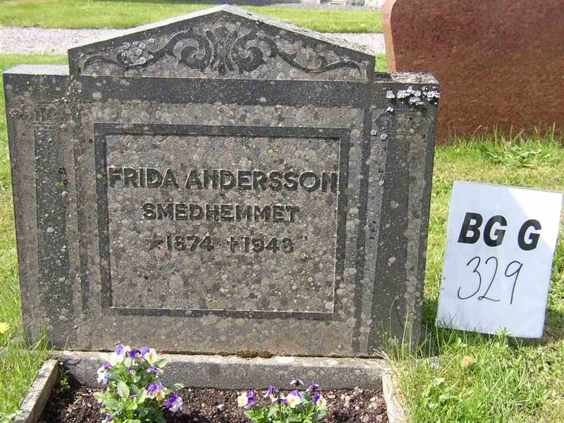 Grave number: Br G   329