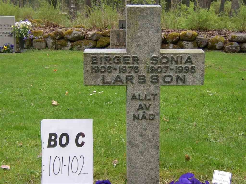 Grave number: BO C   101-102