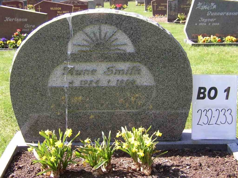 Grave number: BO 1   232-233