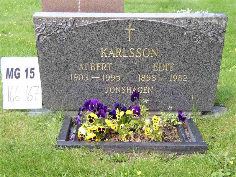 Grave number: M G 15 166-167