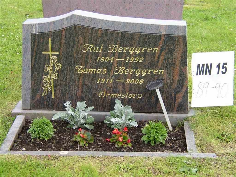 Grave number: M N 15    89-90
