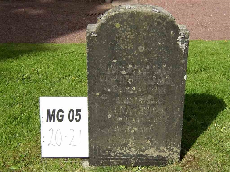 Gravnummer: M G 05    20-21