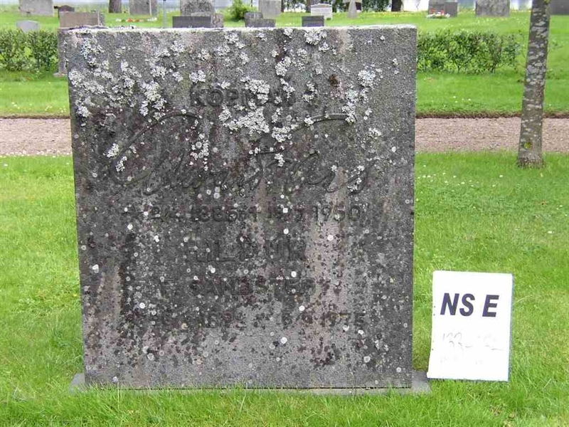 Grave number: NS E   133-134