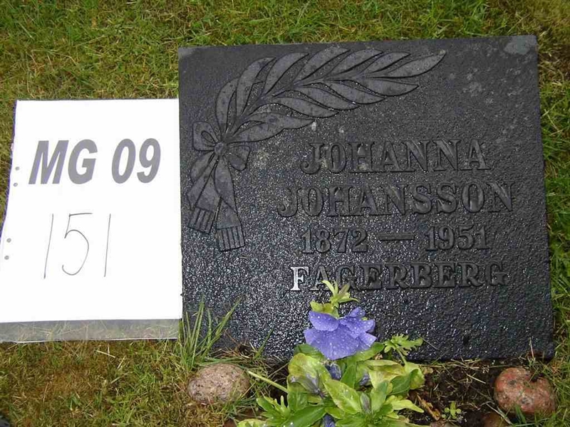 Grave number: M G 09   151