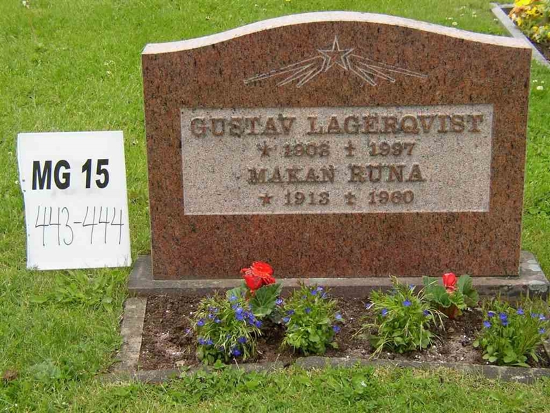 Grave number: M G 15   443-444