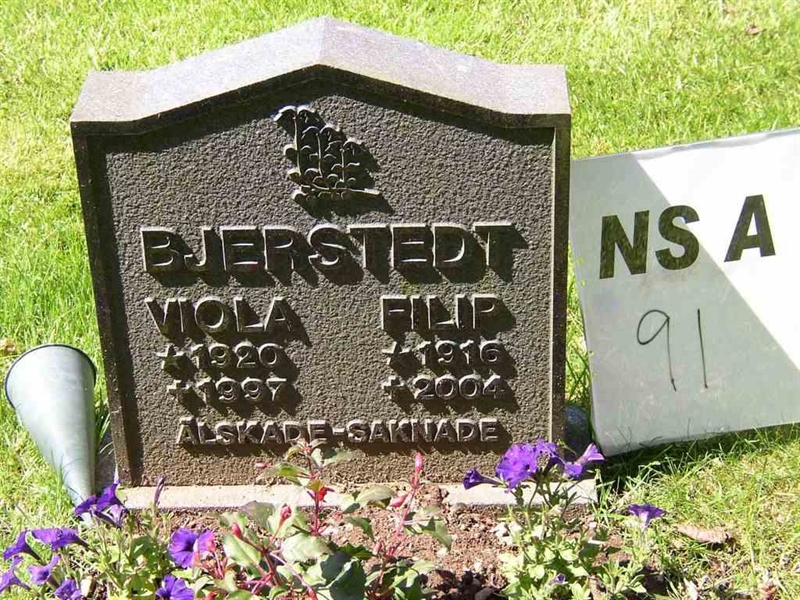Grave number: NS A    91