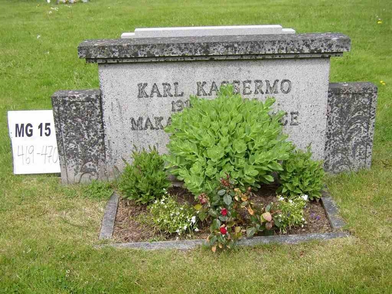 Grave number: M G 15 469-470