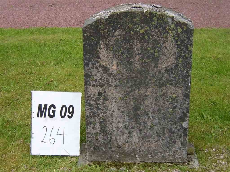 Gravnummer: M G 09   264