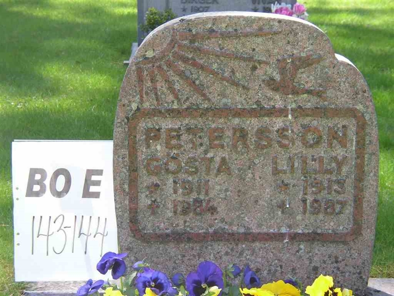 Grave number: BO E   143-144