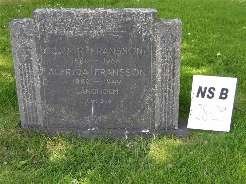 Grave number: NS B    28-29