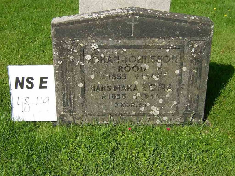 Grave number: NS E    48-49