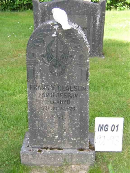 Grave number: M G 01    92-93