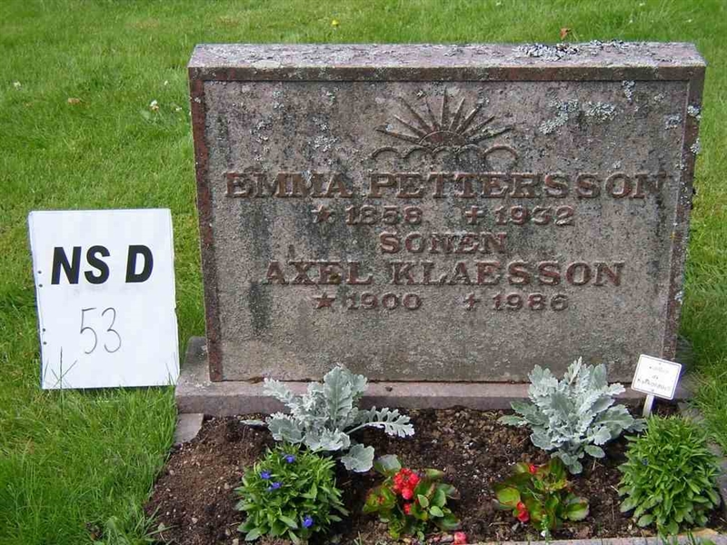 Grave number: NS D    53