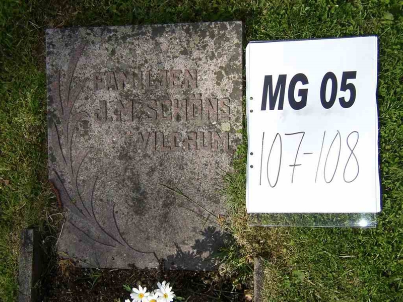 Grave number: M G 05   107-108