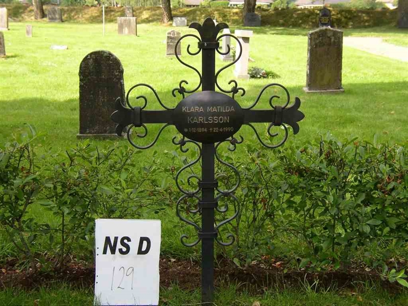 Grave number: NS D   129