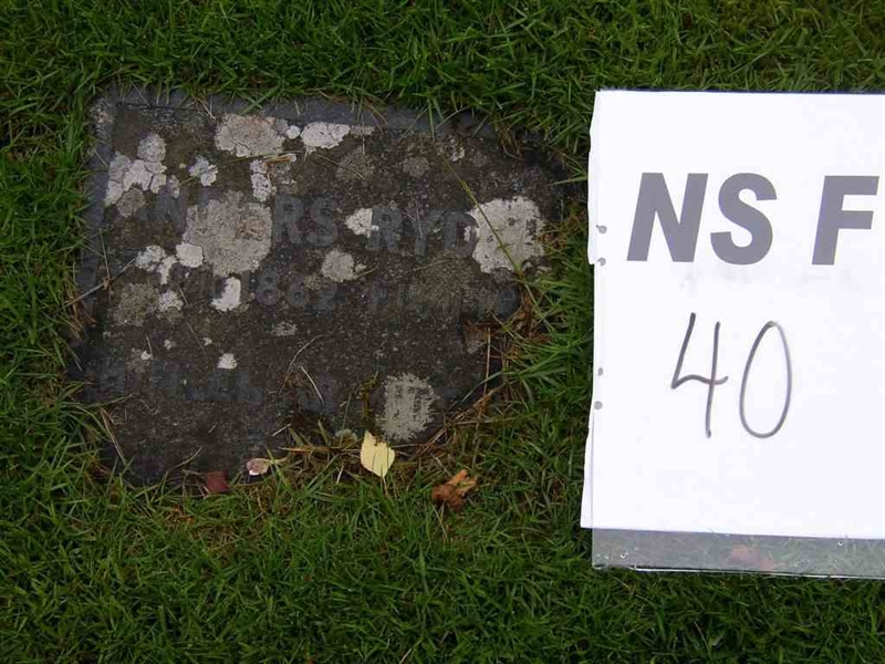 Hautatunnus: NS F    40