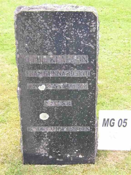 Grave number: M G 05    58