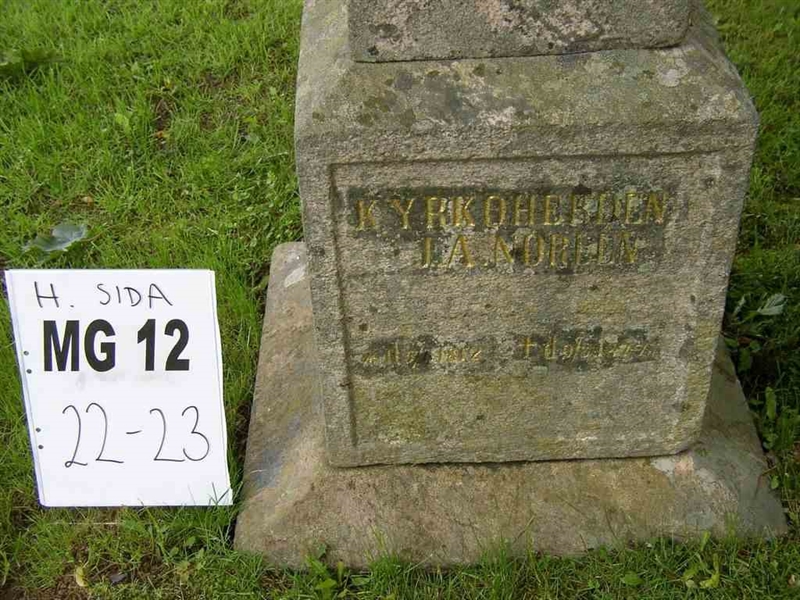 Grave number: M G 12    22-23