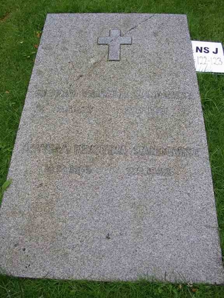 Grave number: NS J   122-123