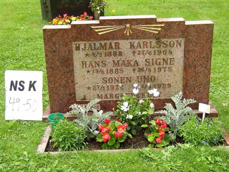Grave number: NS K    49-50