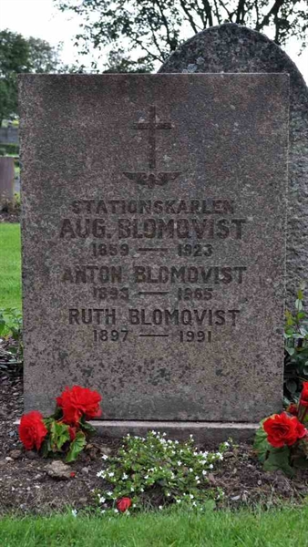 Grave number: A A    98-99