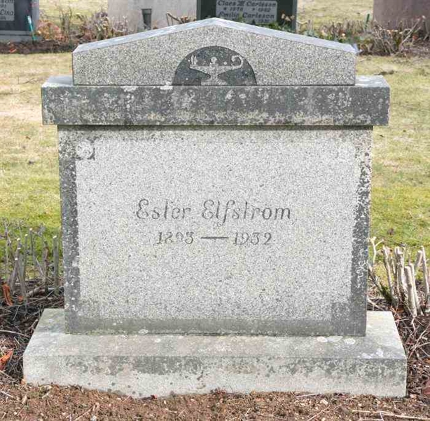 Grave number: A K   328-330